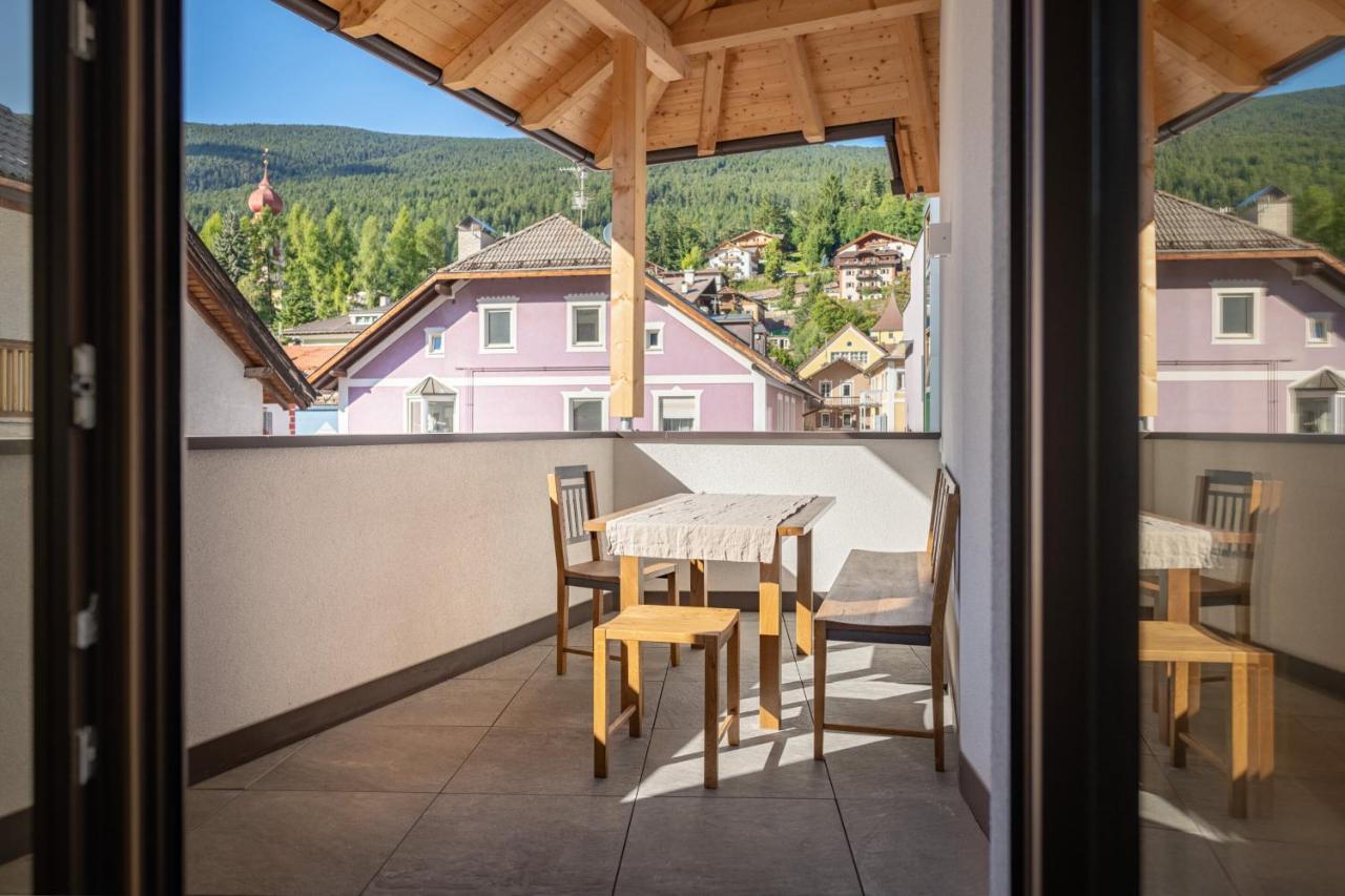 Central Home Apartment Ортизей Екстериор снимка