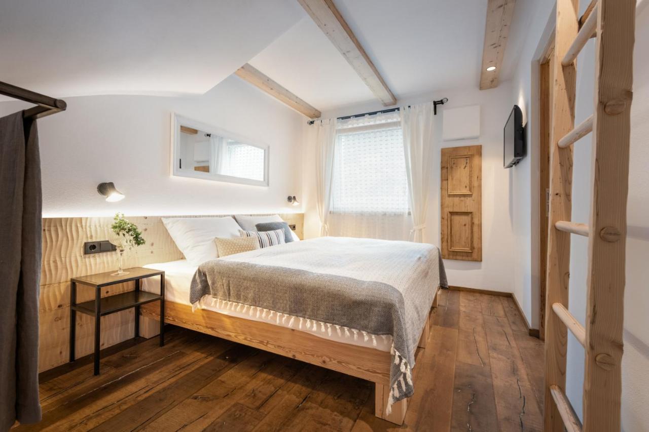 Central Home Apartment Ортизей Екстериор снимка